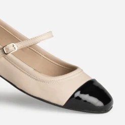 Babies écru cuir bout noir verni
