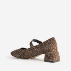 Babies marron cuir velours effet léopard