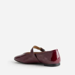 Babies rouge foncé cuir verni