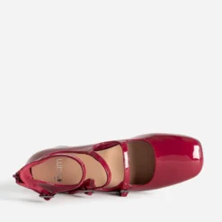 Babies rouge vernie à talon triple bride