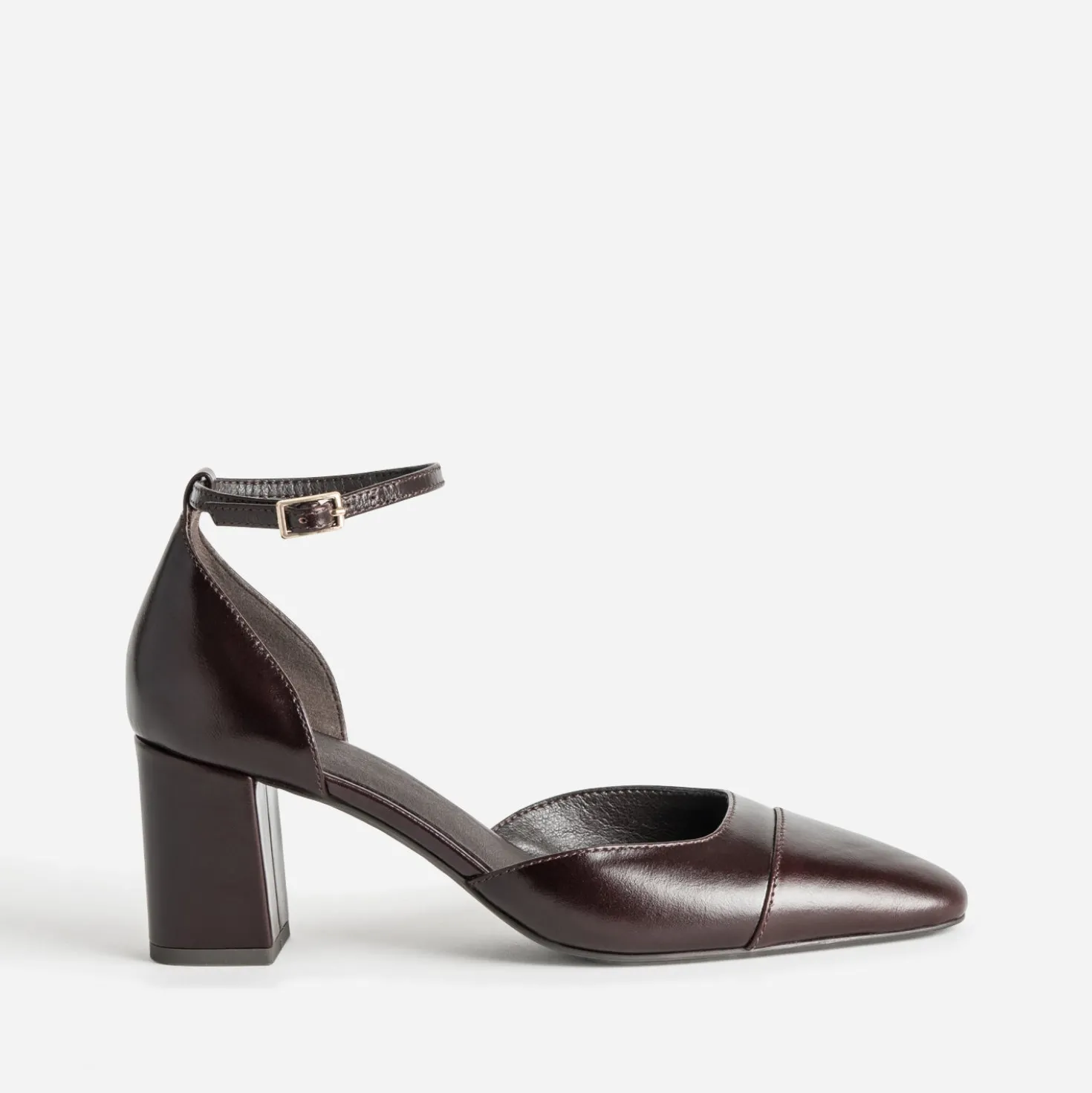 Babies à talon marron cuir bout droit