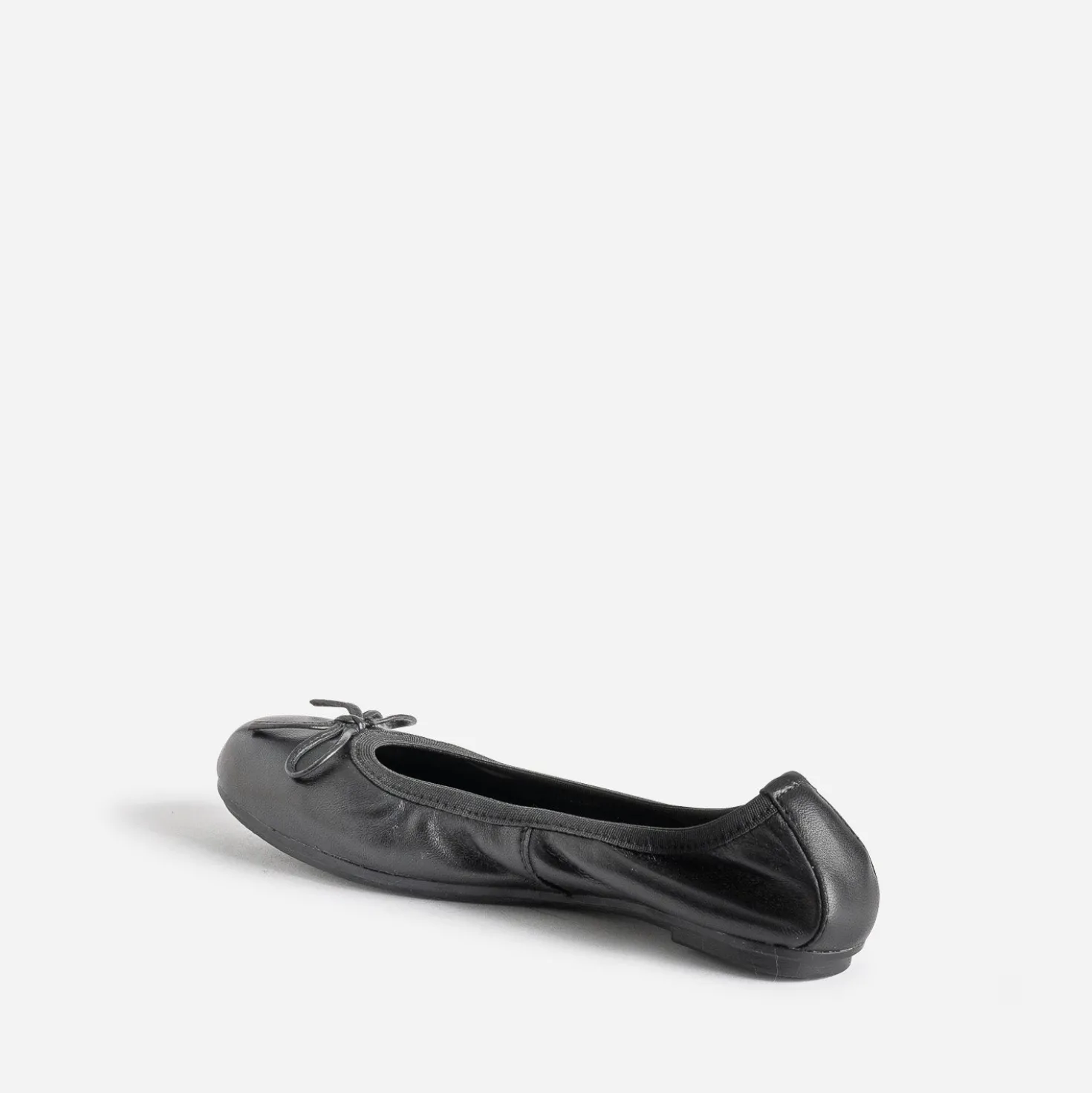 Ballerine éco-conçue BUGGY noire en cuir