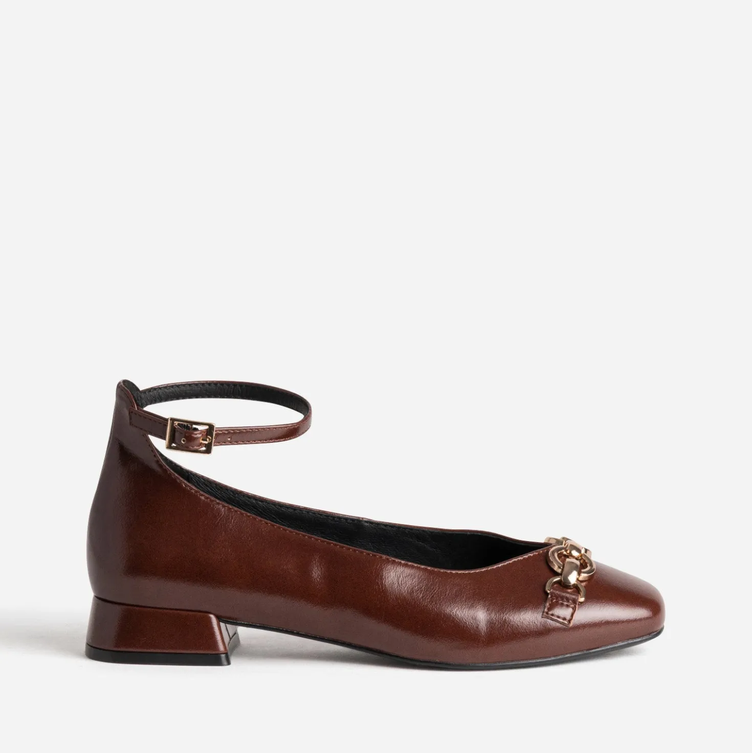 Ballerine marron décor bijou