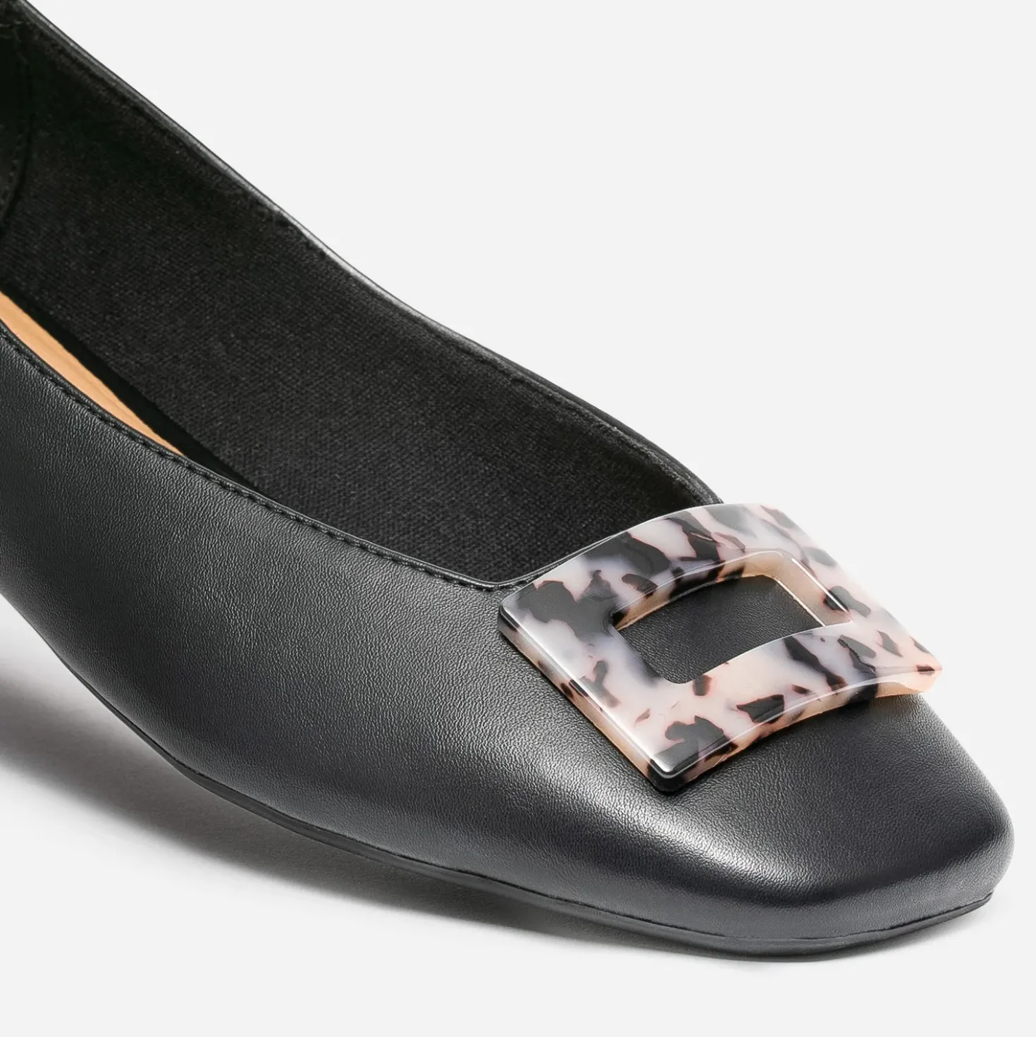 Ballerine noire avec décor écailles