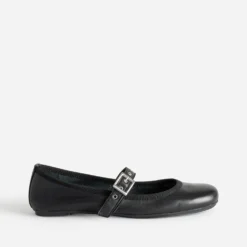 Ballerine noire en cuir avec bride à œillet