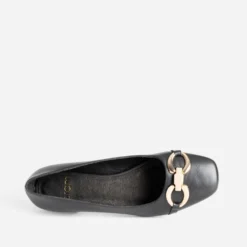Ballerine à talon noire
