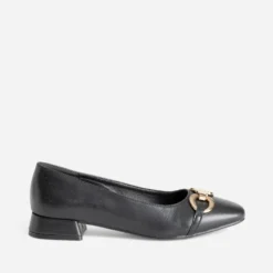 Ballerine à talon noire