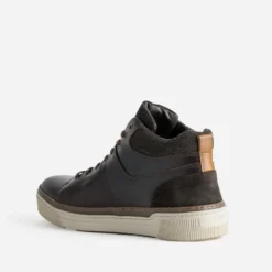 Basket marron cuir