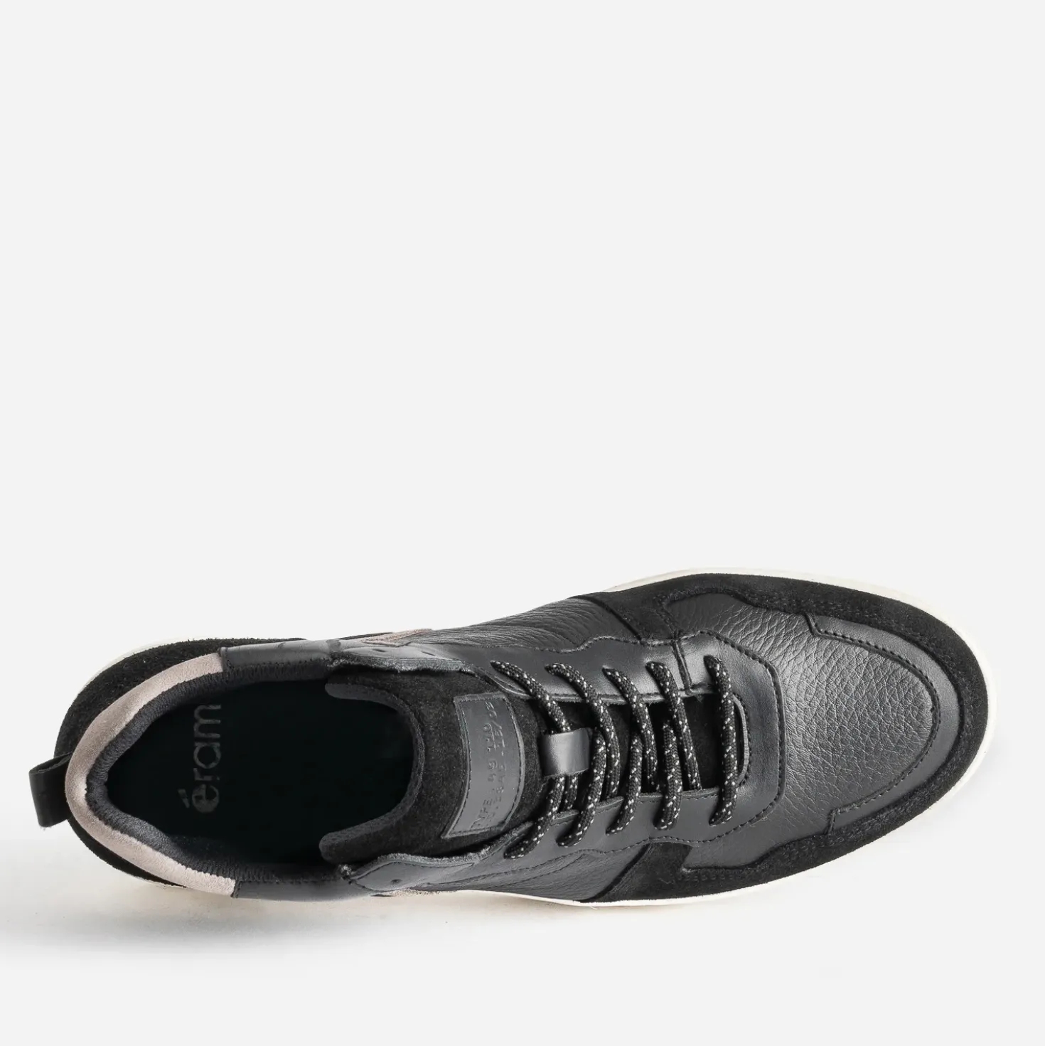 Basket montante noire et grise en cuir