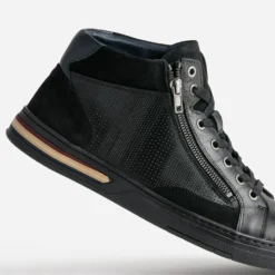 Basket noire cuir