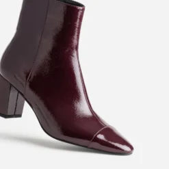 Boots bordeaux verni avec bout droit