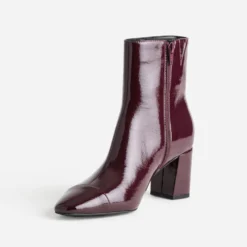Boots bordeaux verni avec bout droit