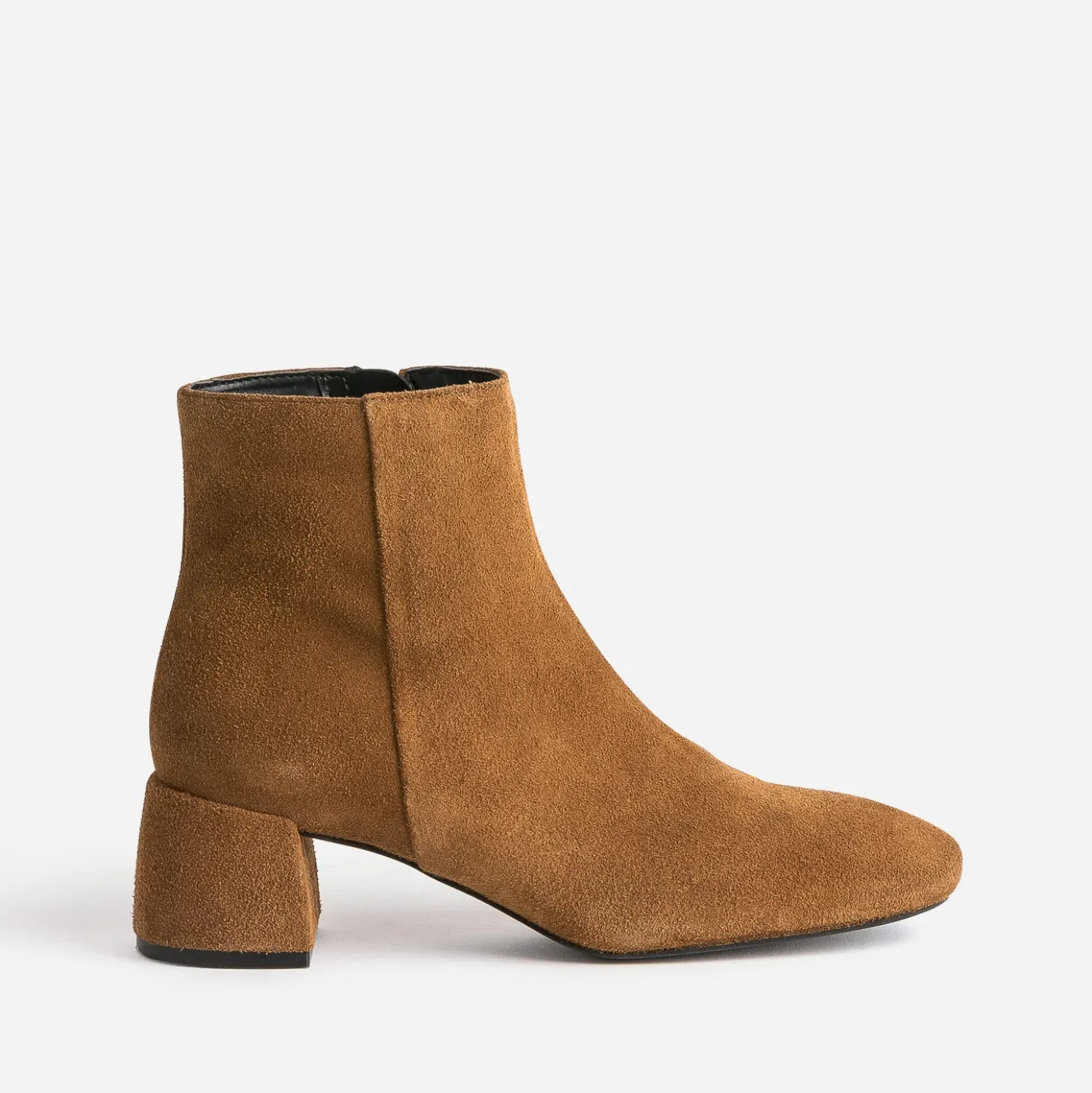 Boots camel en cuir velours à talon flare