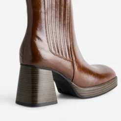 Boots camel à talon lamellé