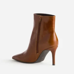 Boots cognac cuir à talon aiguille