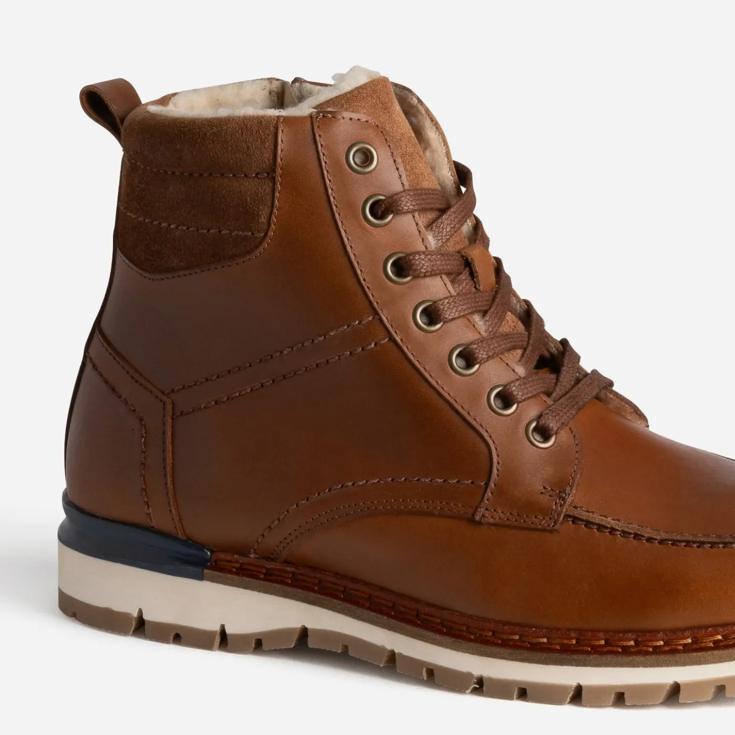 Boots cranté fourré en cuir cognac