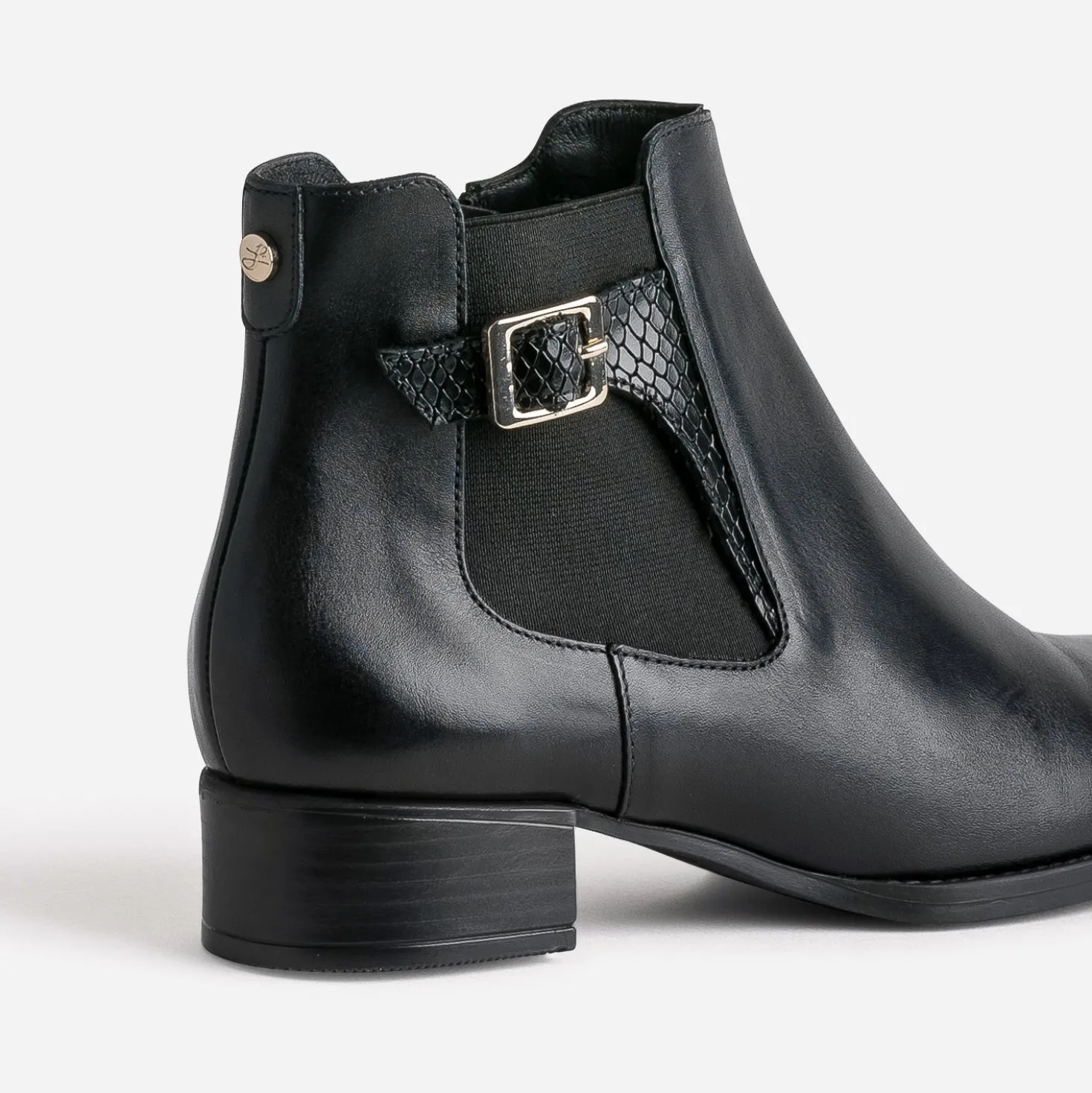 Boots ERAM FLEX noir en cuir détail embossé