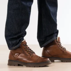 Boots à lacet cognac fourré