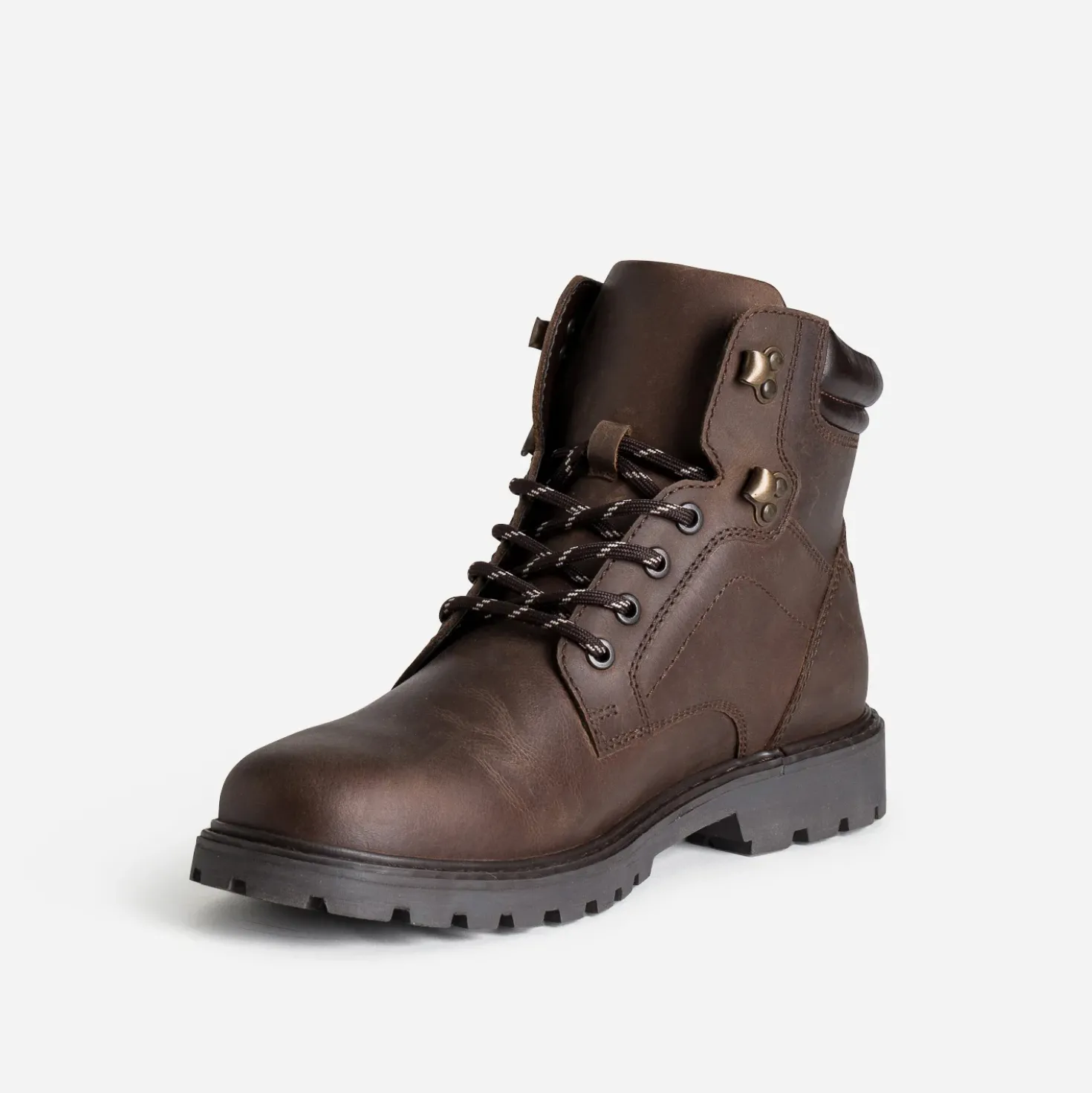 Boots à lacet marron cuir semelle crantée