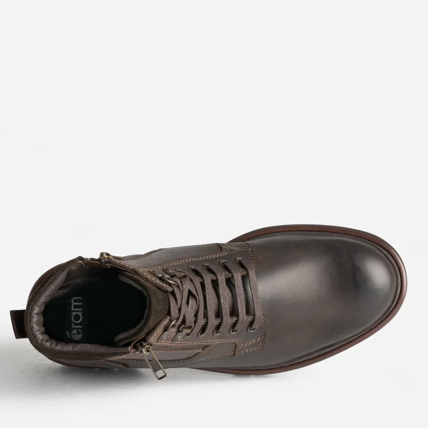 Boots à lacet marron en cuir à semelle cranté