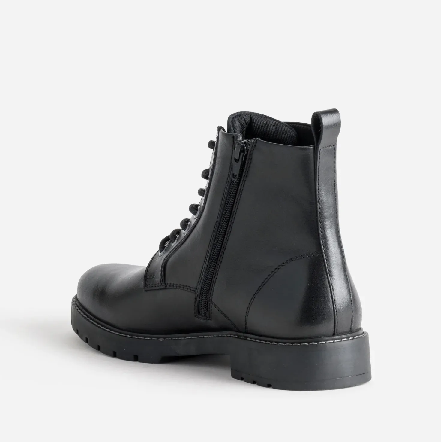 Boots à lacet noir cuir semelle crantée