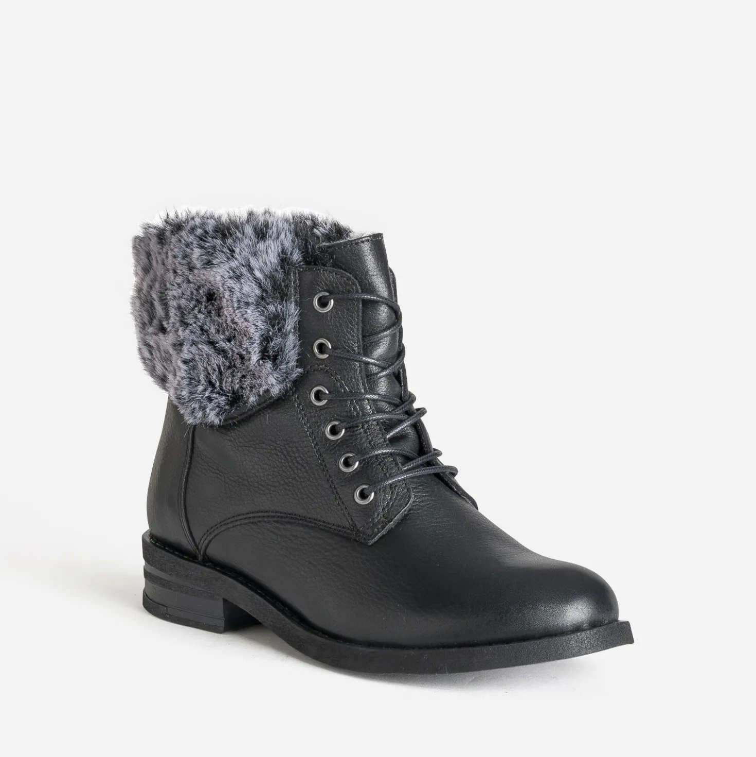 Boots à lacet noir cuir tige fourrée