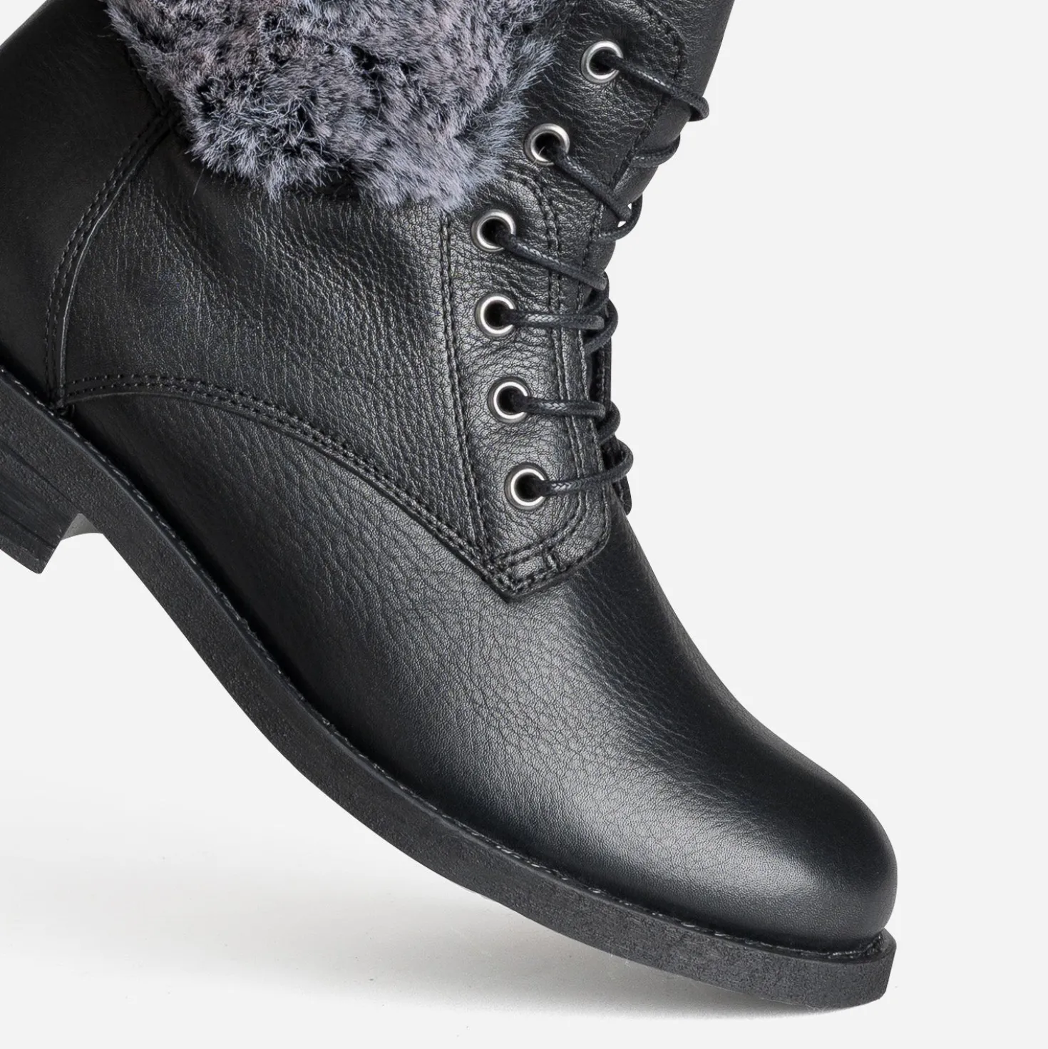 Boots à lacet noir cuir tige fourrée
