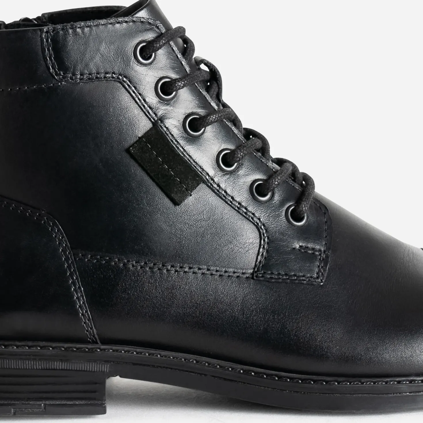 Boots à lacet noir en cuir
