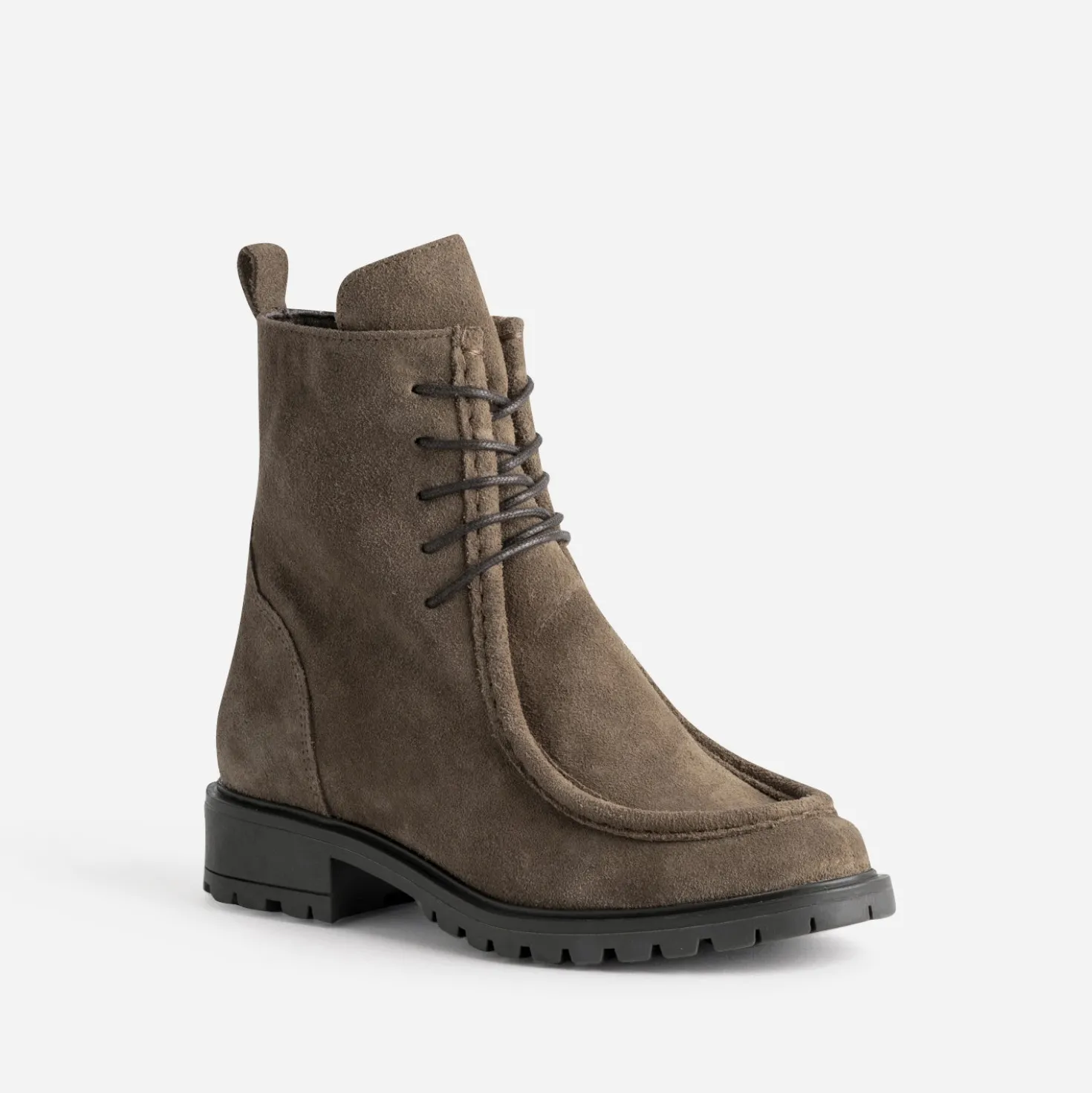 Boots à lacet taupe cuir velours semelle crantée