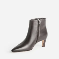 Boots marron cuir bout pointu