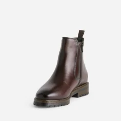 Boots marron cuir patte fantaisie
