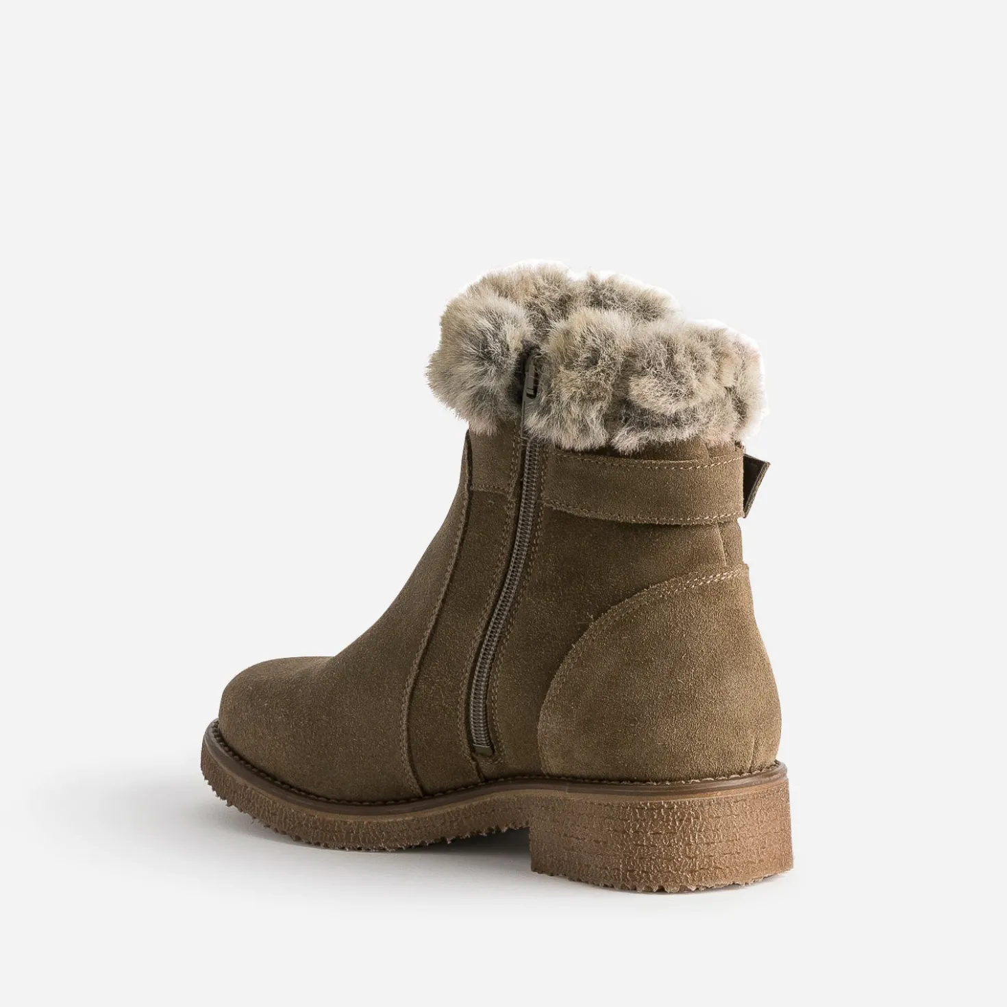 Boots marron en cuir velours fourré
