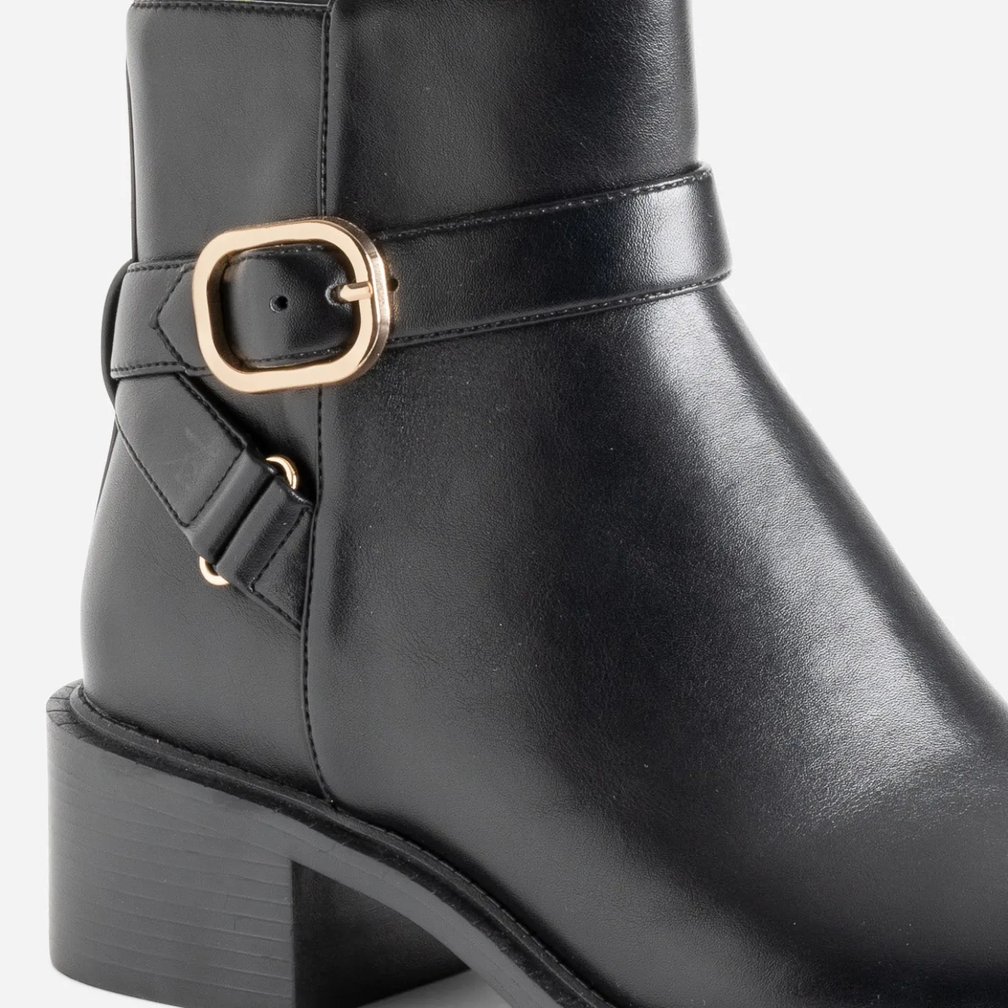 Boots noir avec bride