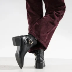 Boots noir avec bride