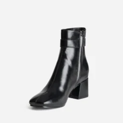 Boots noir boucle à strass