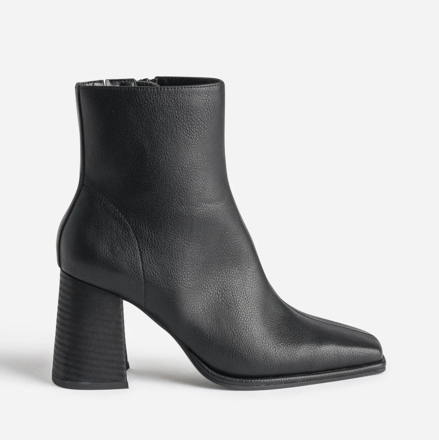 Boots noir éco-conçu à bout carré