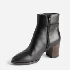 Boots noir éco-conçu en cuir avec bride