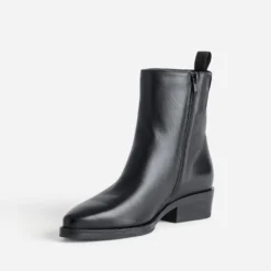 Boots noir cuir bout pointu