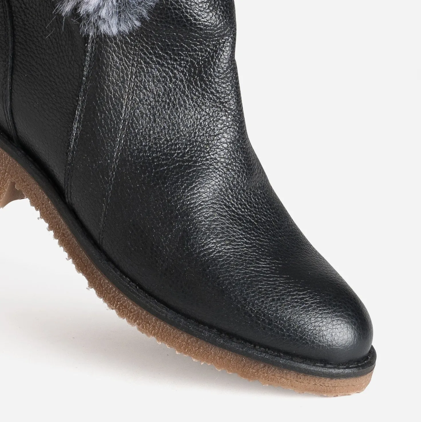 Boots noir cuir bride et tige fourrée