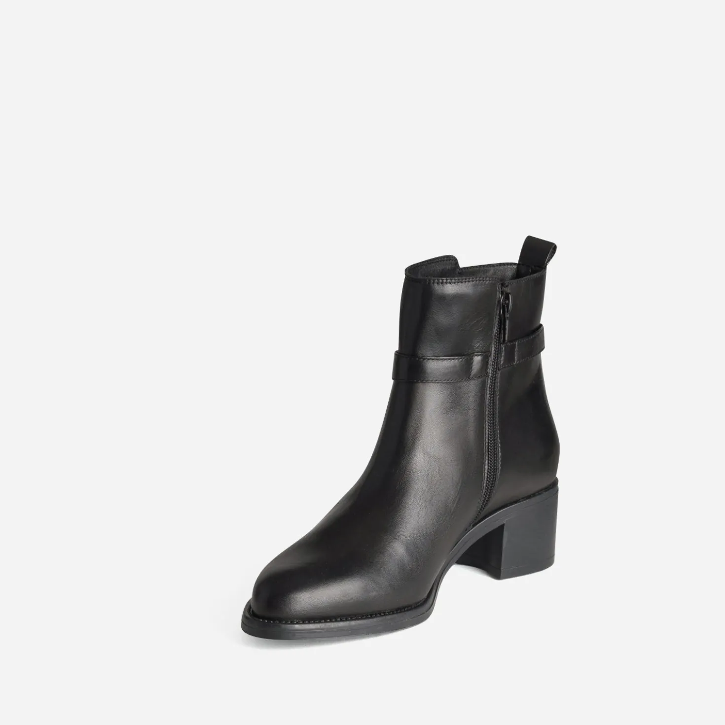 Boots noir cuir bride fantaisie