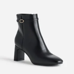 Boots noir cuir à fine bride