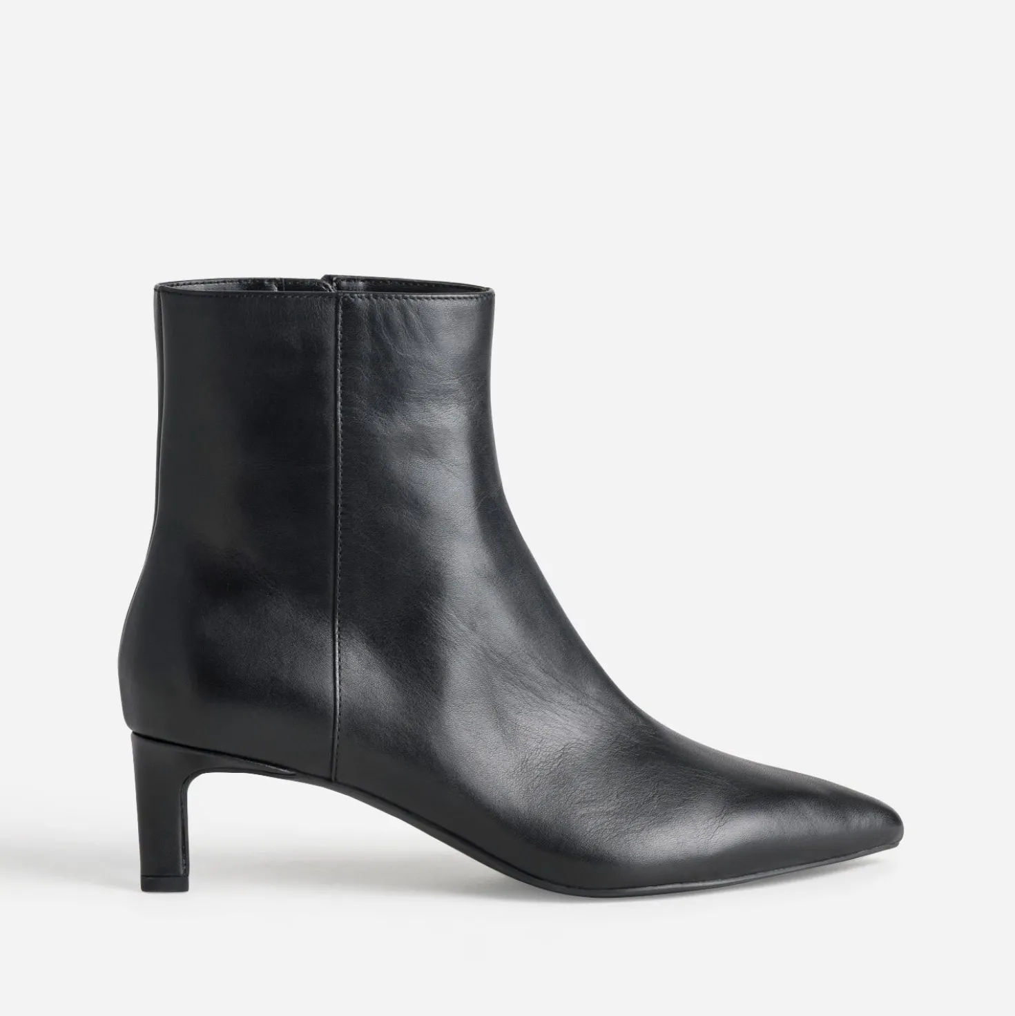 Boots noir cuir kitten-heel