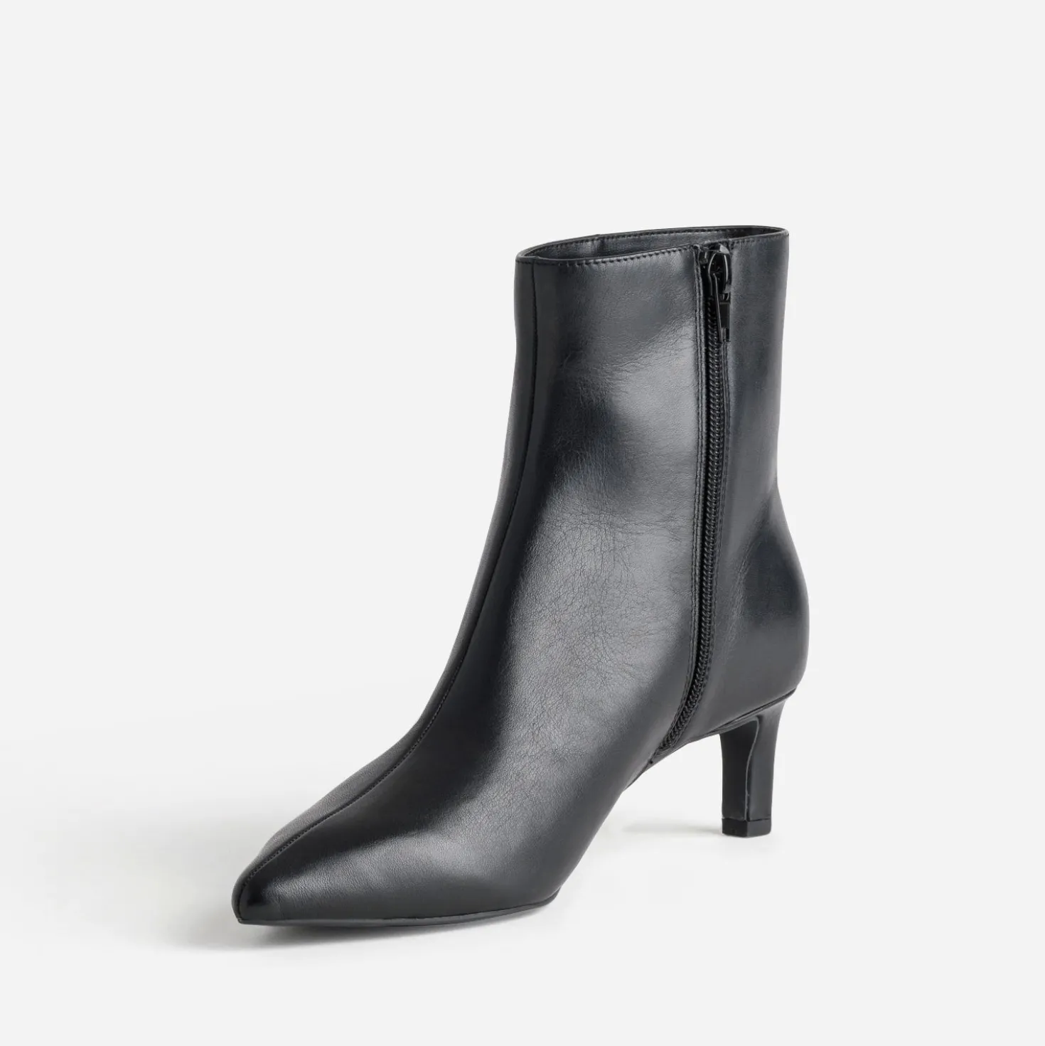 Boots noir cuir kitten-heel