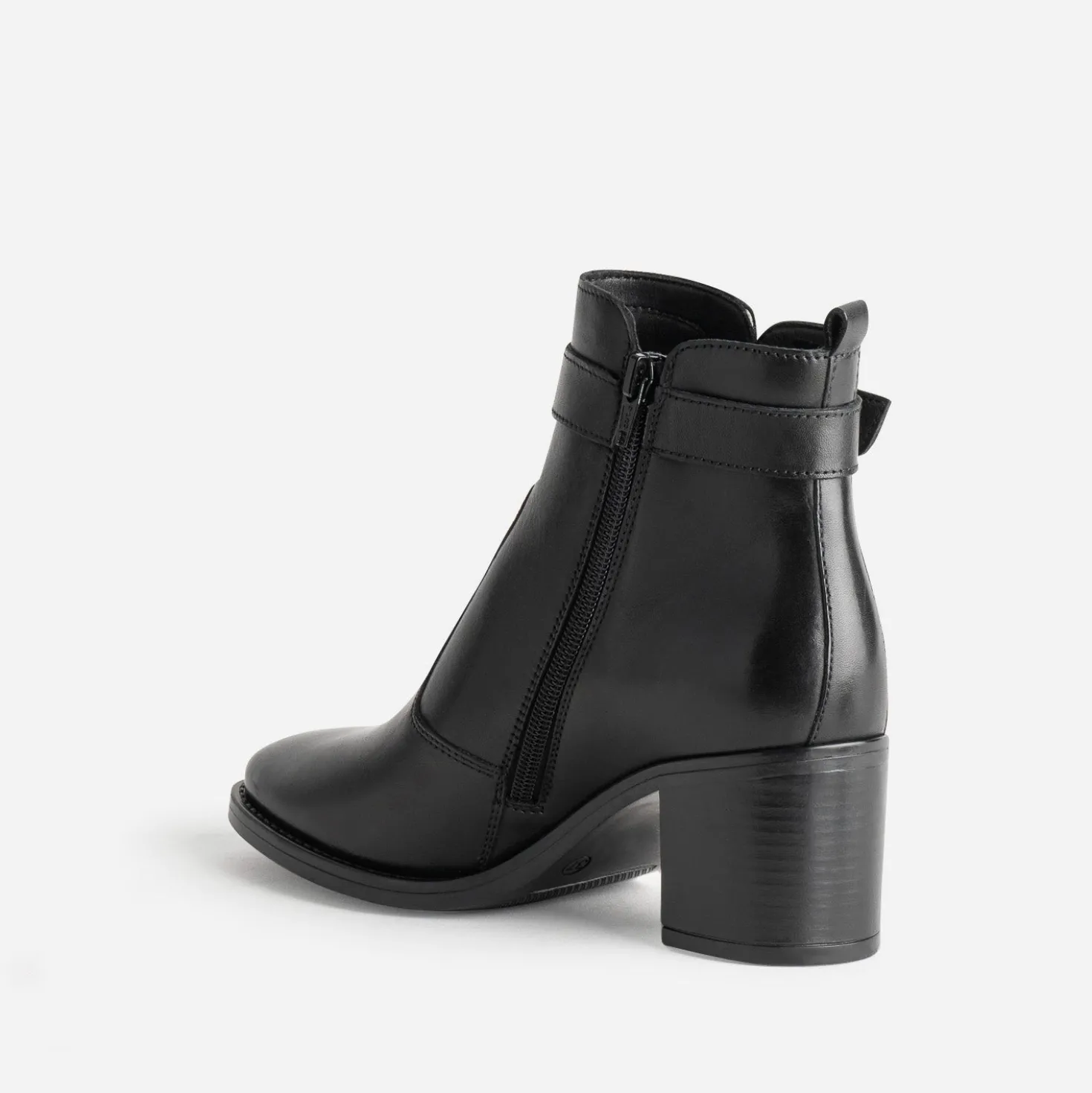 Boots noir cuir à talon