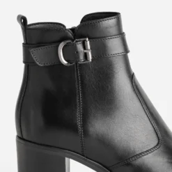 Boots noir cuir à talon