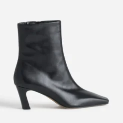 Boots noir cuir talon incurvé