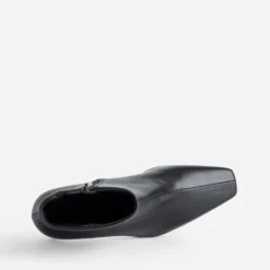 Boots noir cuir talon incurvé