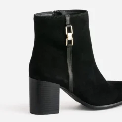 Boots noir cuir velours anneaux fantaisie