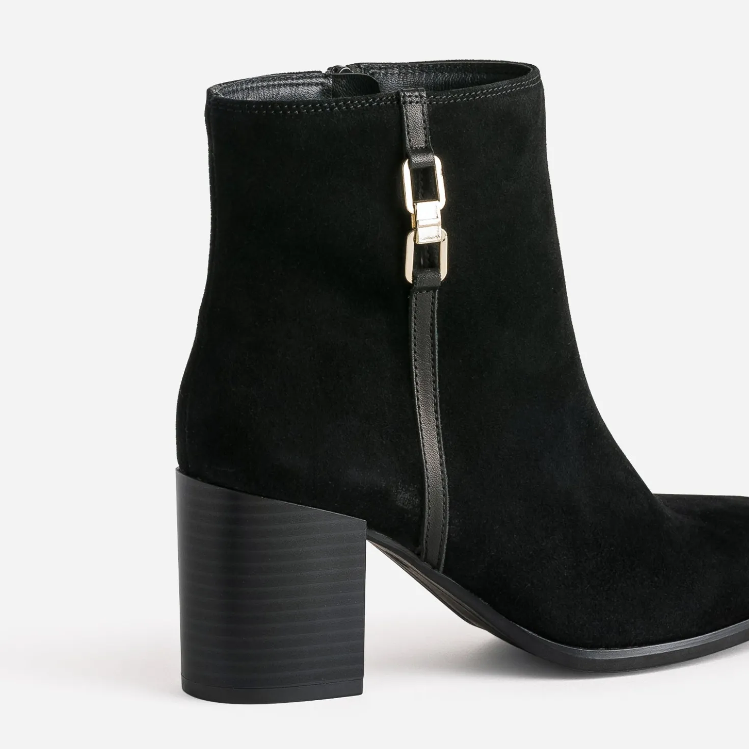 Boots noir cuir velours anneaux fantaisie