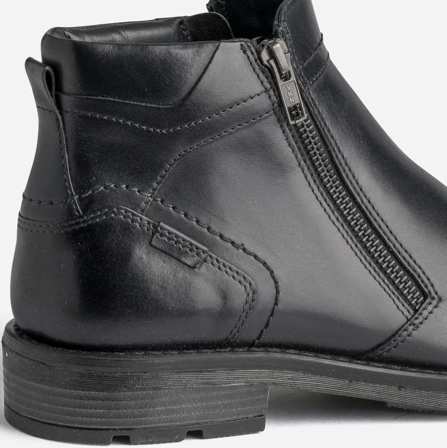 Boots noir en cuir à double zip